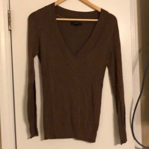 Brown v neck sweater